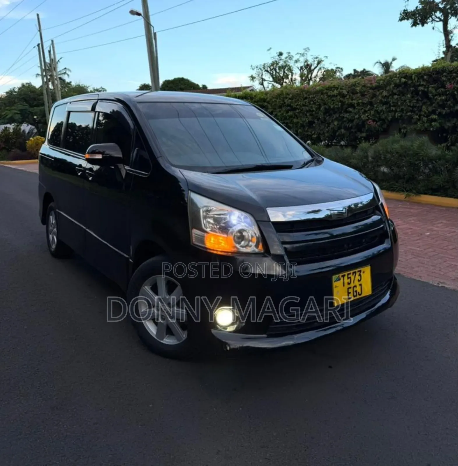Toyota Noah 2009 Black