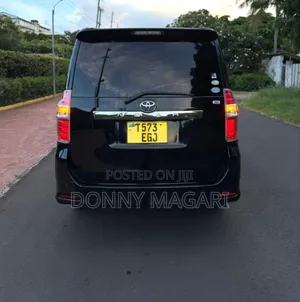 Toyota Noah 2009 Black