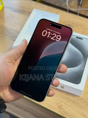 New Apple iPhone 15 Pro Max 256 GB Silver