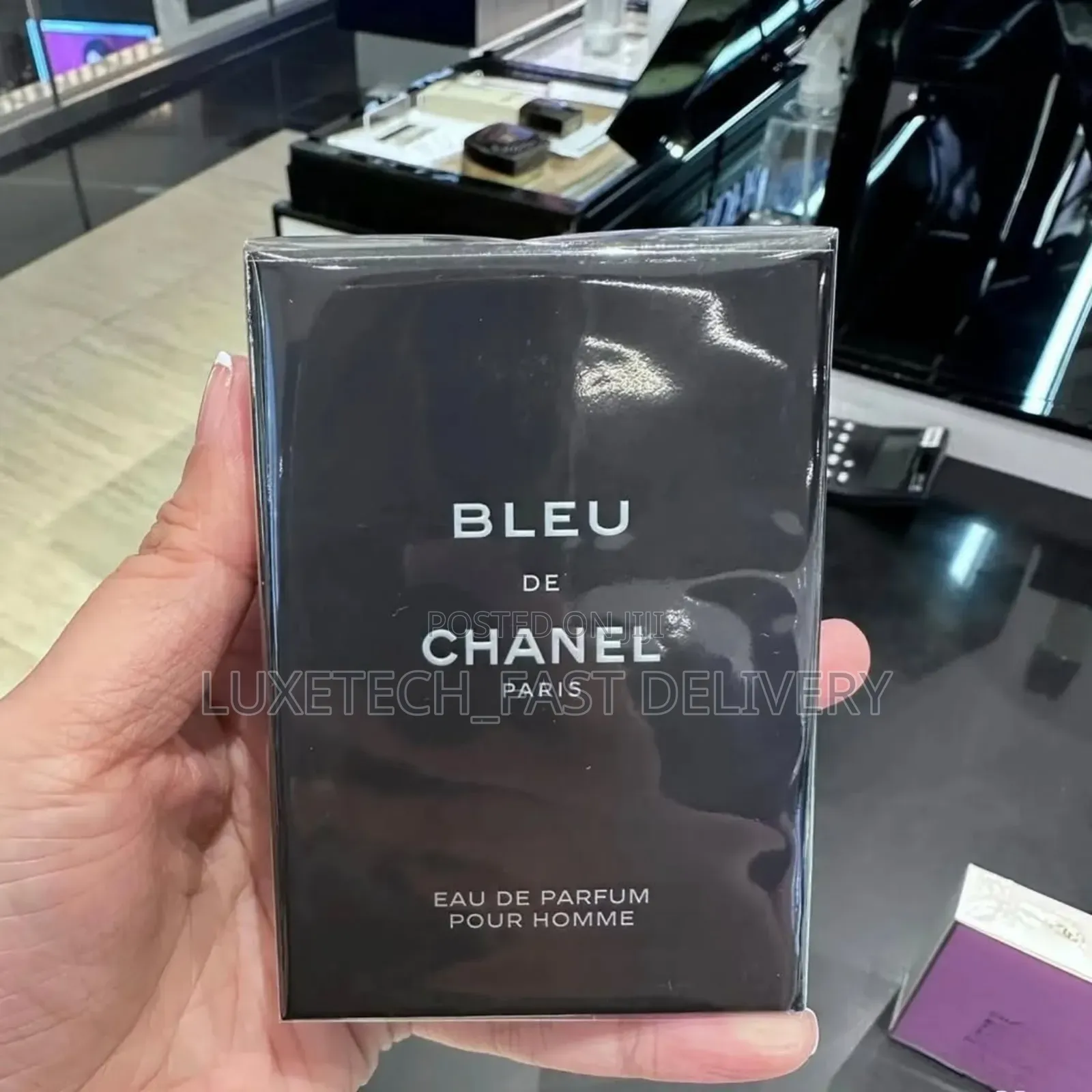 Bleu De Chanel Eau De Parfum - Iconic Fresh Woody Fragrance for Men