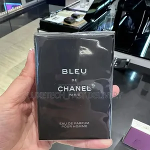 Bleu De Chanel Eau De Parfum - Iconic Fresh Woody Fragrance for Men