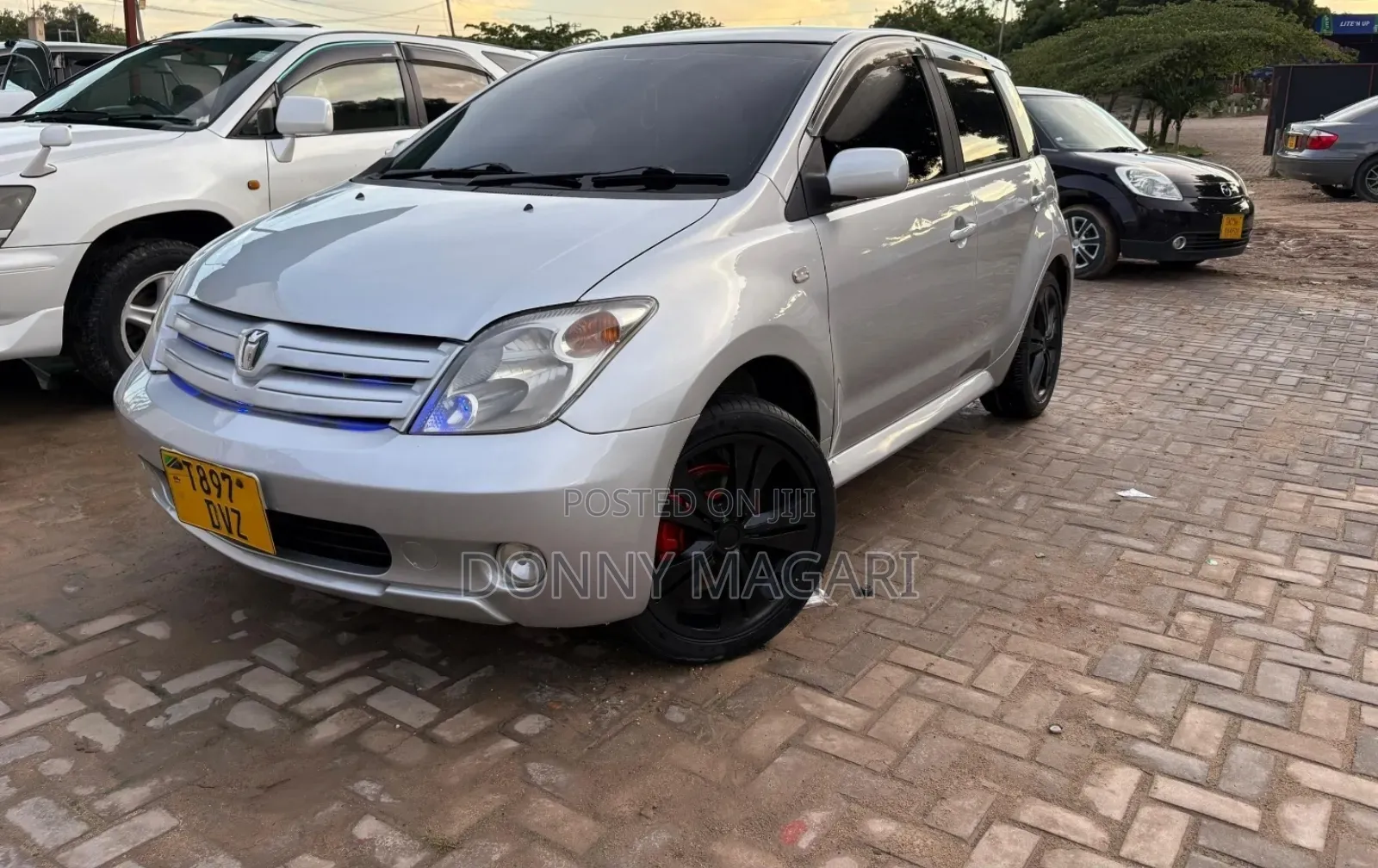 Toyota IST 2005 Silver