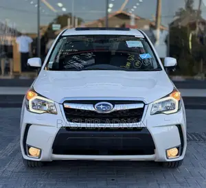 Subaru Forester 2.0XT Touring 4dr SUV AWD (2.0L 4cyl Turbo CVT) 2015 White
