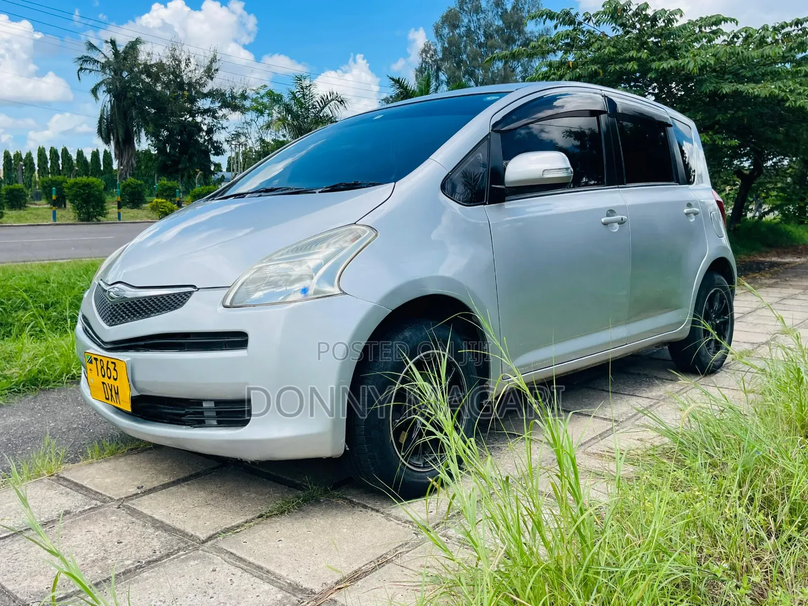 Toyota Ractis 2008 Silver