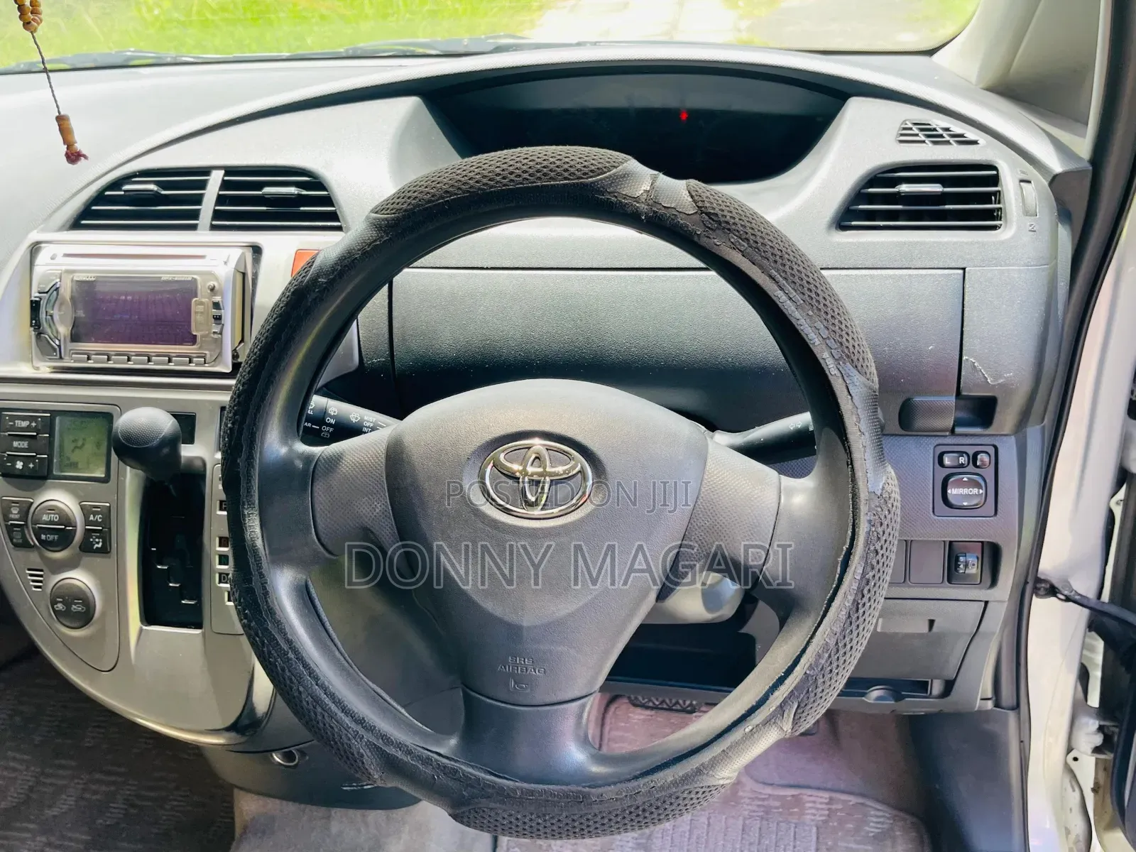 Toyota Ractis 2008 Silver