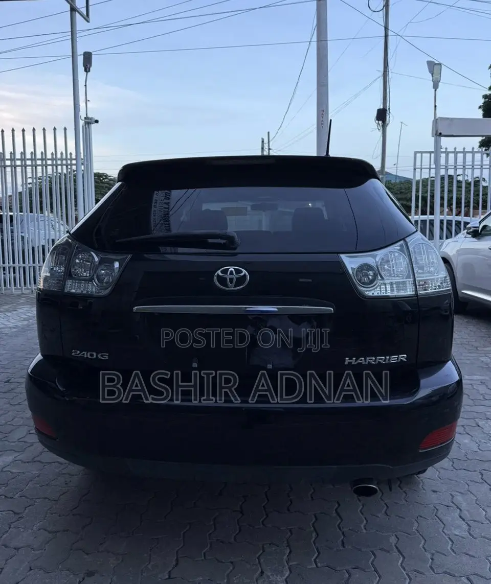 Toyota Harrier 2.4 2009 Matt Black