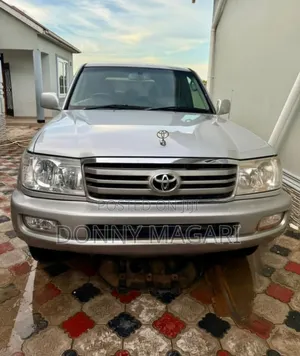 Toyota Land Cruiser 2006 Silver