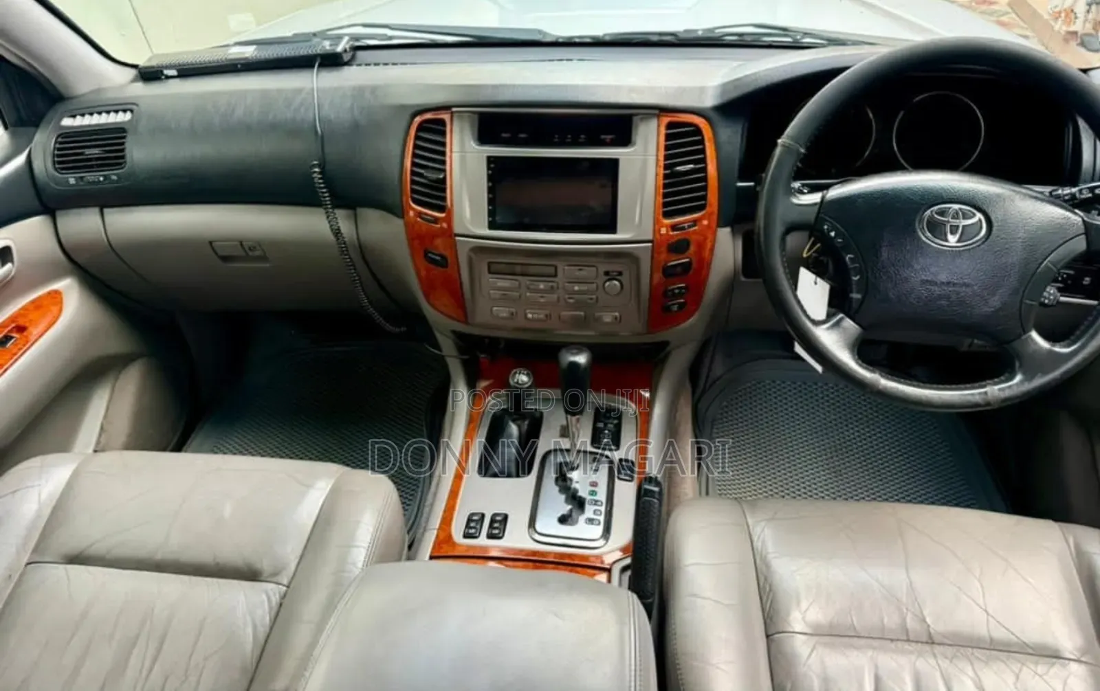 Toyota Land Cruiser 2006 Silver