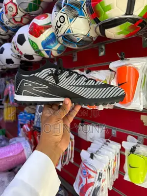 Nike Flyknit Training Shoes