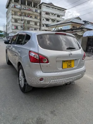 Nissan Dualis 2011 Silver