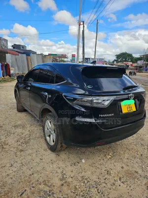 Toyota Harrier 2016