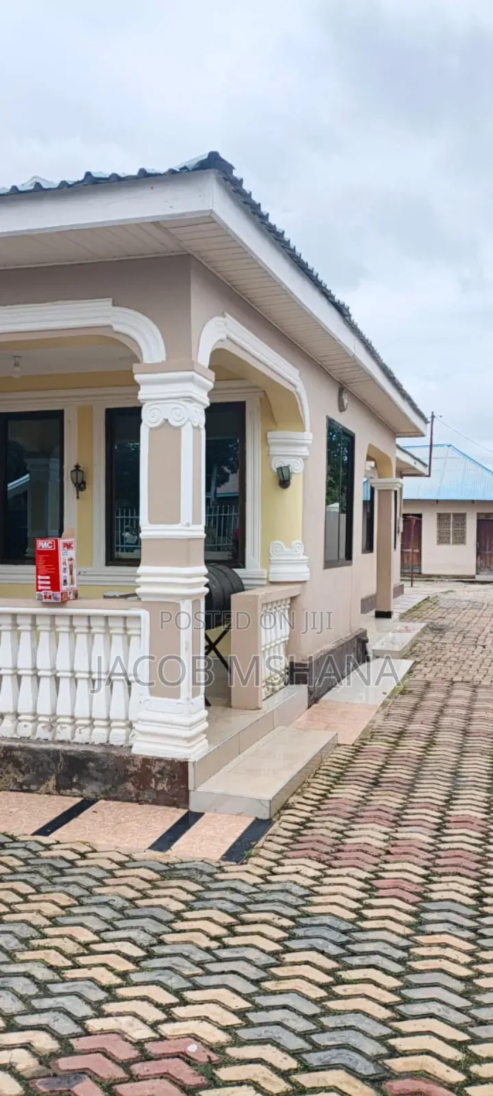 5bdrm Apartment in Iringa Municipal for rent