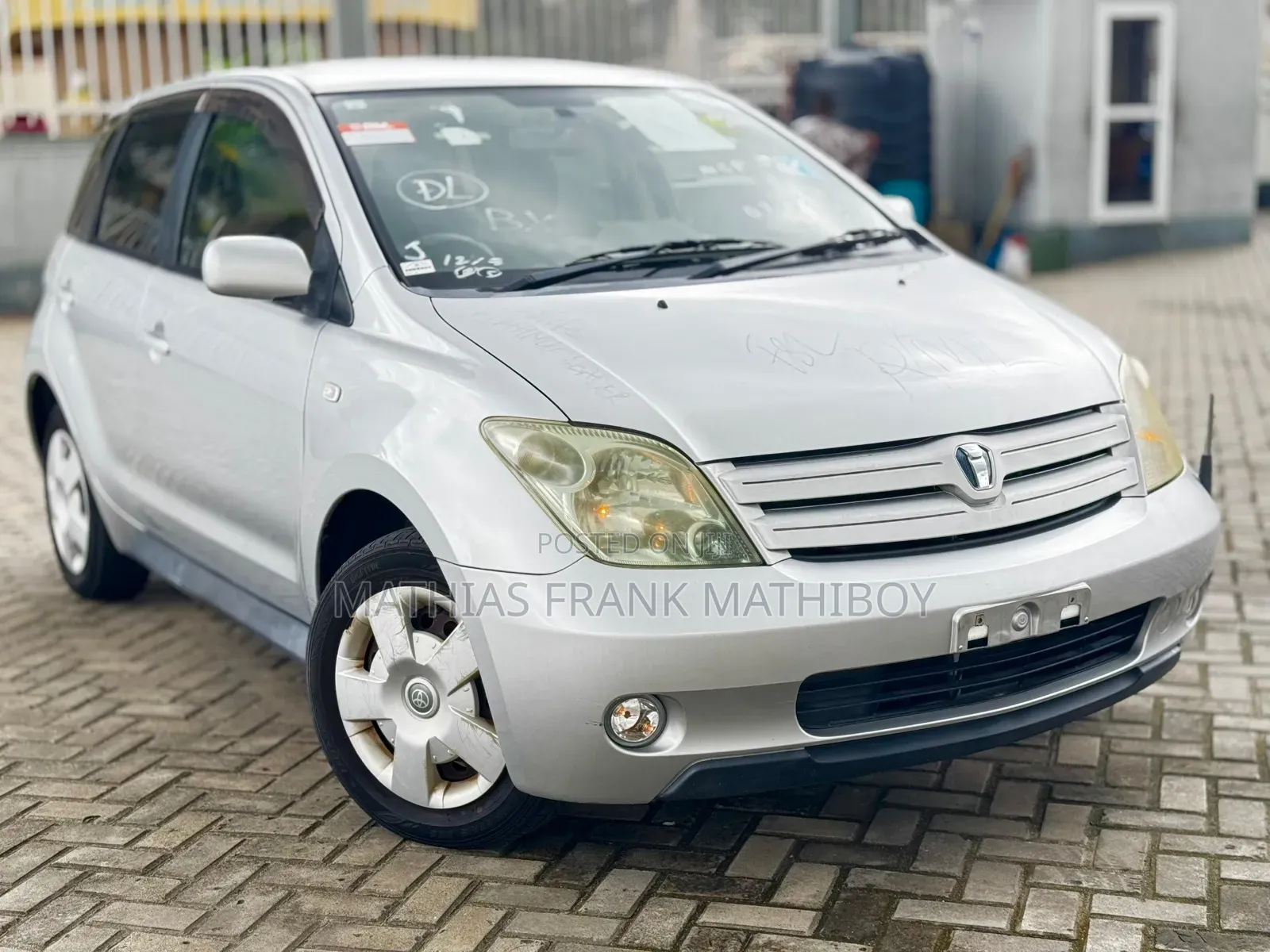 Toyota IST 2005 Silver