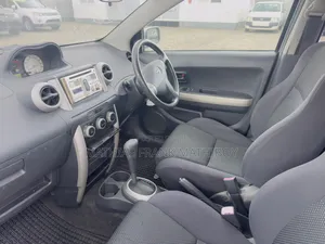 Toyota IST 2005 Silver