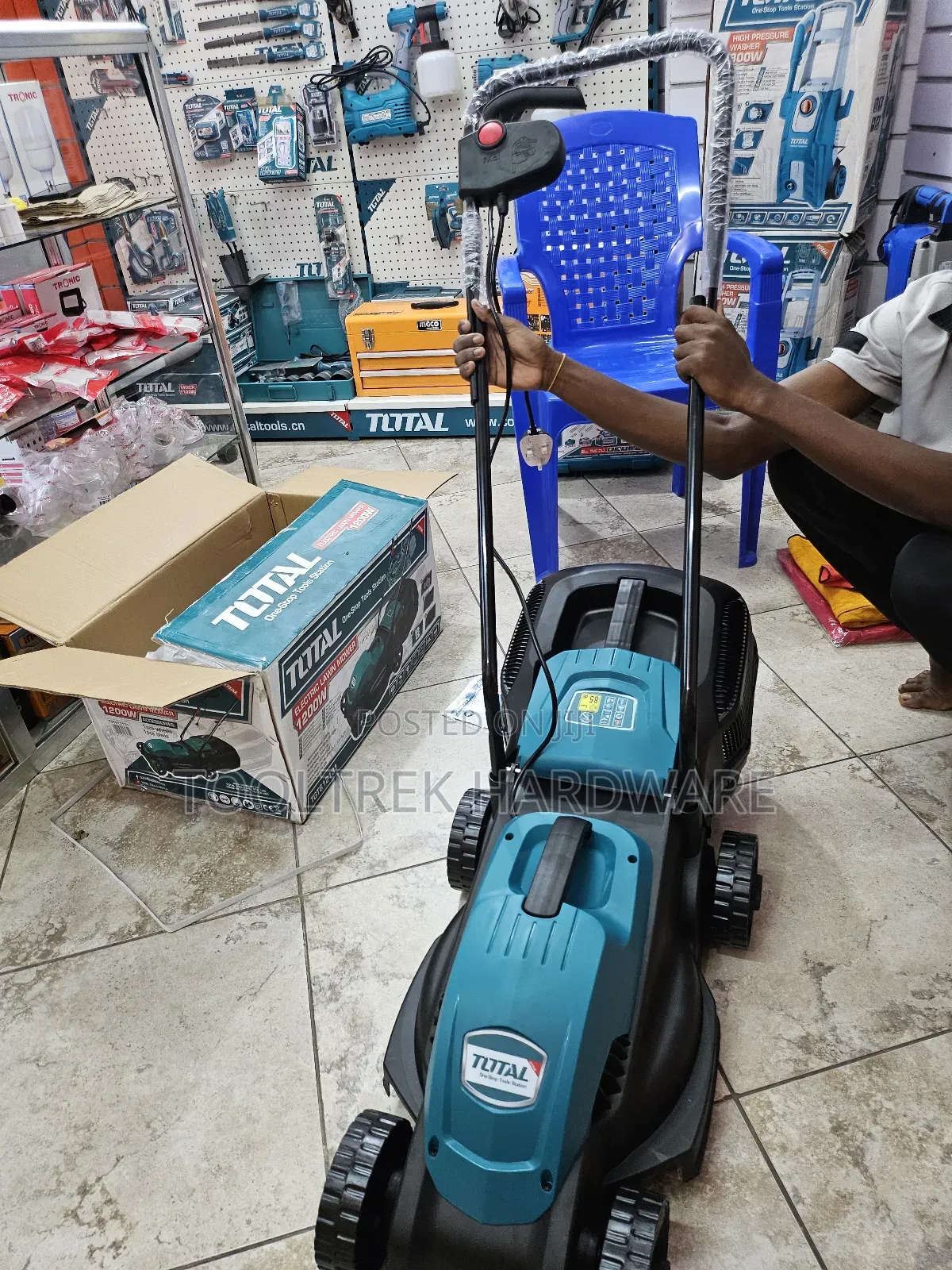 Total 1200w Lawn Mower