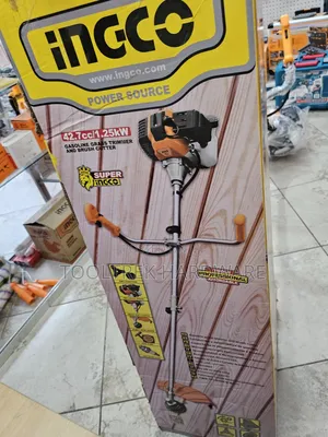 Ingco Gasoline Bush Cutter 42.7cc 1.25kw