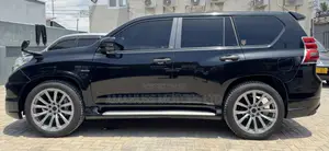 Toyota Land Cruiser Prado 2010 Black