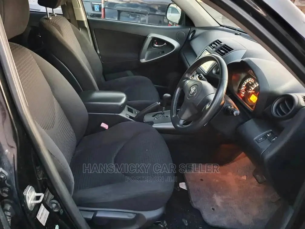 Toyota Vanguard 2010 Black