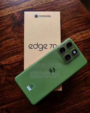 New Motorola Edge 70 512 GB Gray