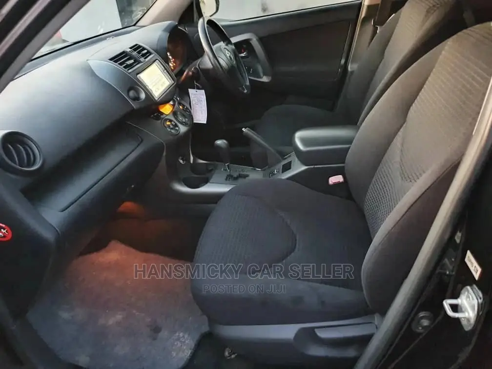 Toyota Vanguard 2010 Black