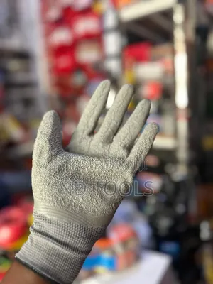 Grey Gloves Lihe