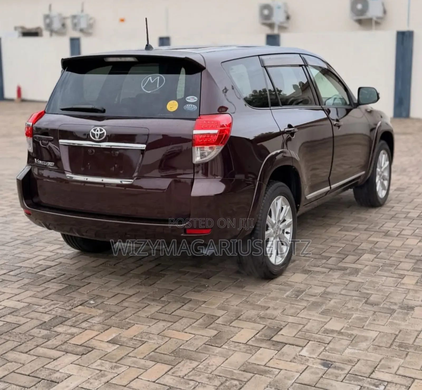 Toyota Vanguard 2010 Maroon