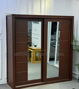 Kabati La Kuslide Lenye Sehemu Tatu Na Milango Miwili