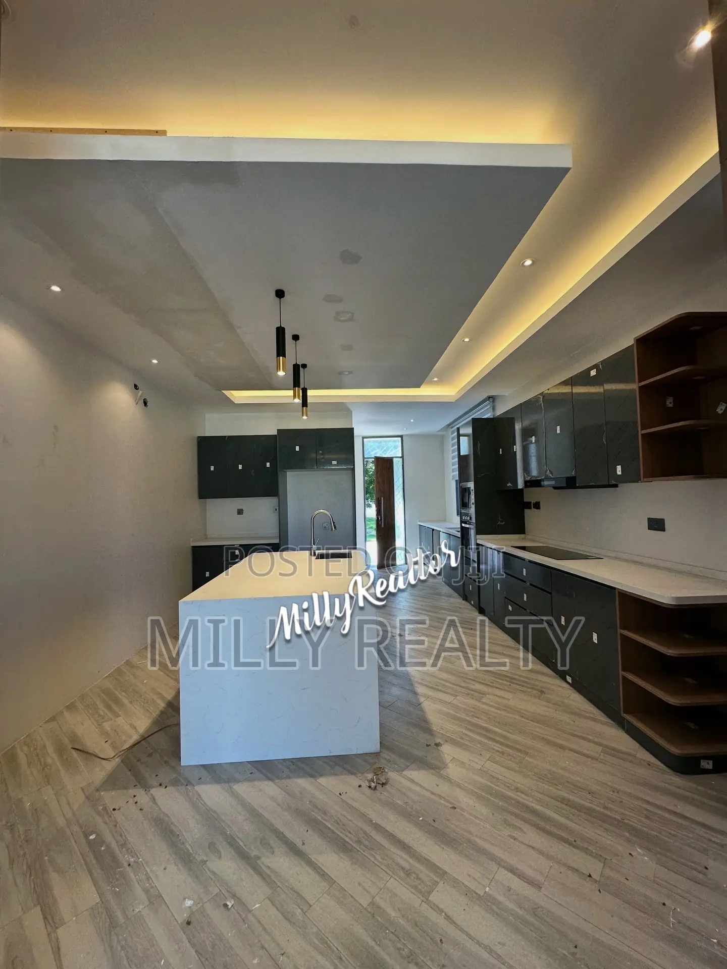 7bdrm House in Mbezi Beach Ramada for sale