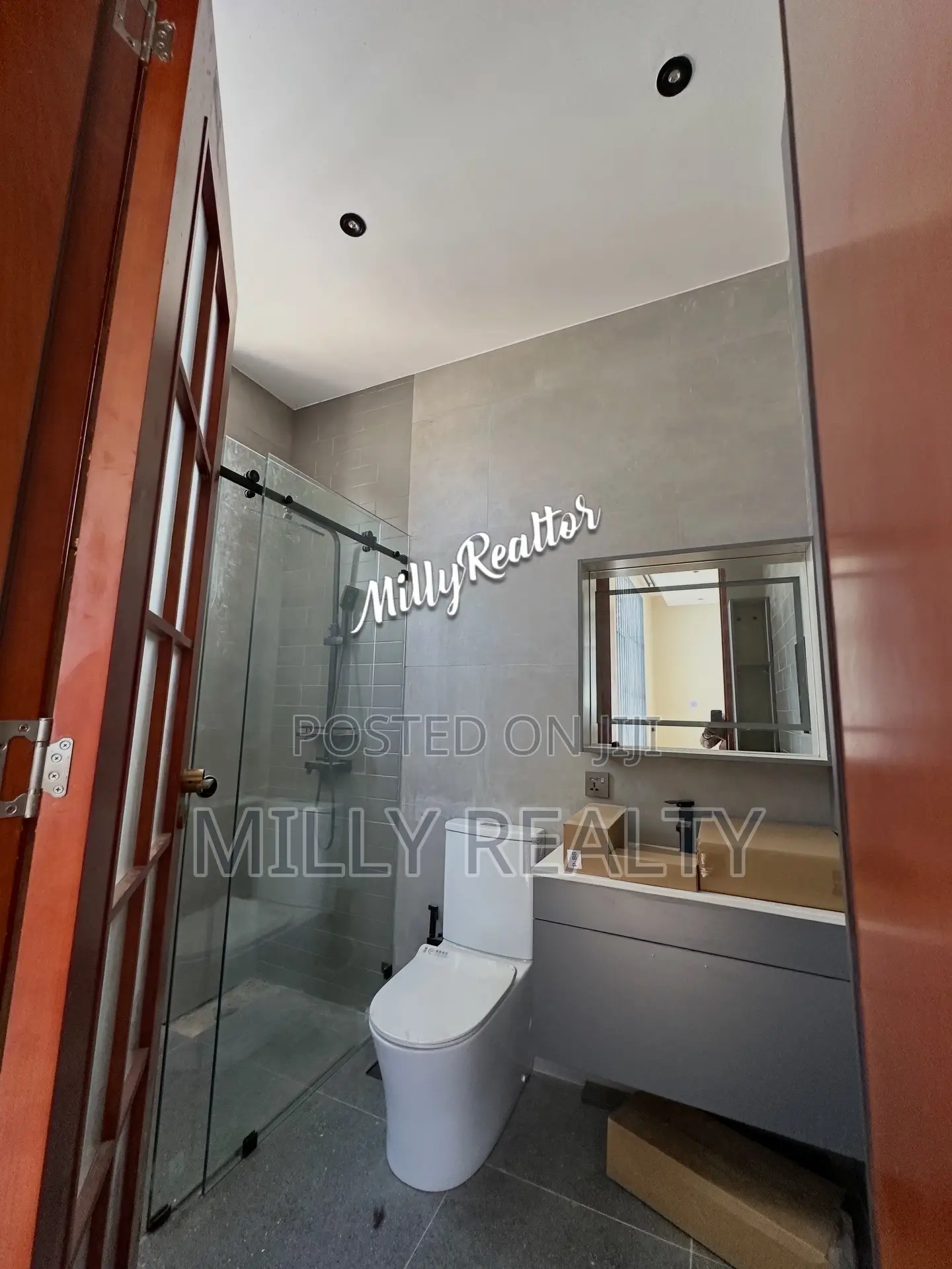 7bdrm House in Mbezi Beach Ramada for sale