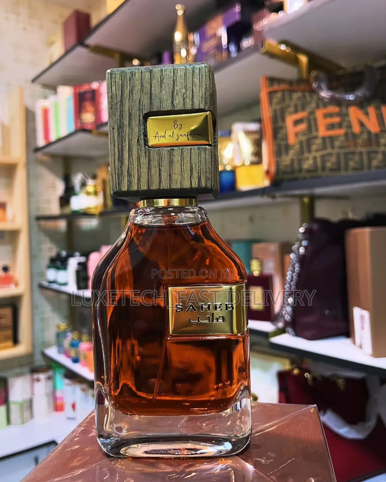 Ard Al Zaafaran Saheb Eau De Parfum, a Unisex Oriental Fragrance