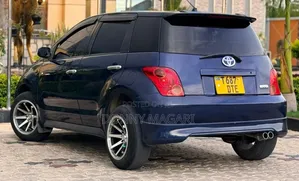 Toyota IST 2004 Blue