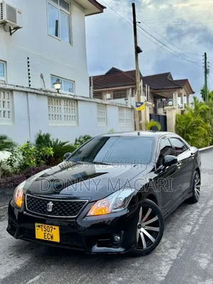 Toyota Crown 2011 Black
