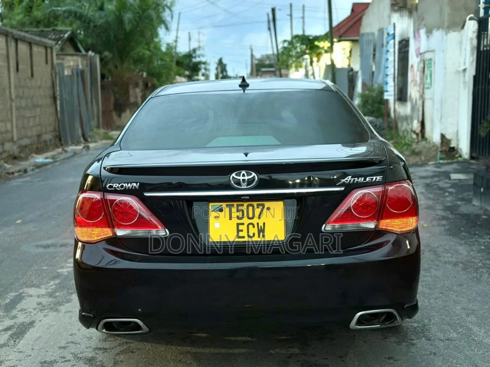 Toyota Crown 2011 Black
