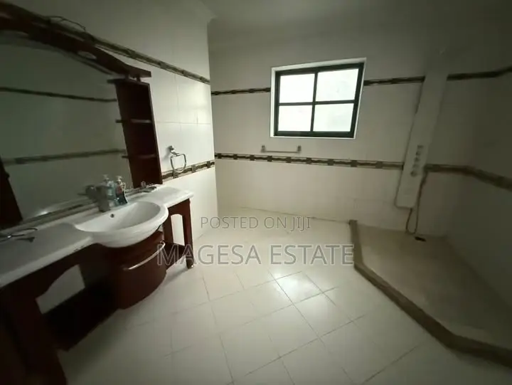 Furnished 5bdrm Apartment in Msasani for rent