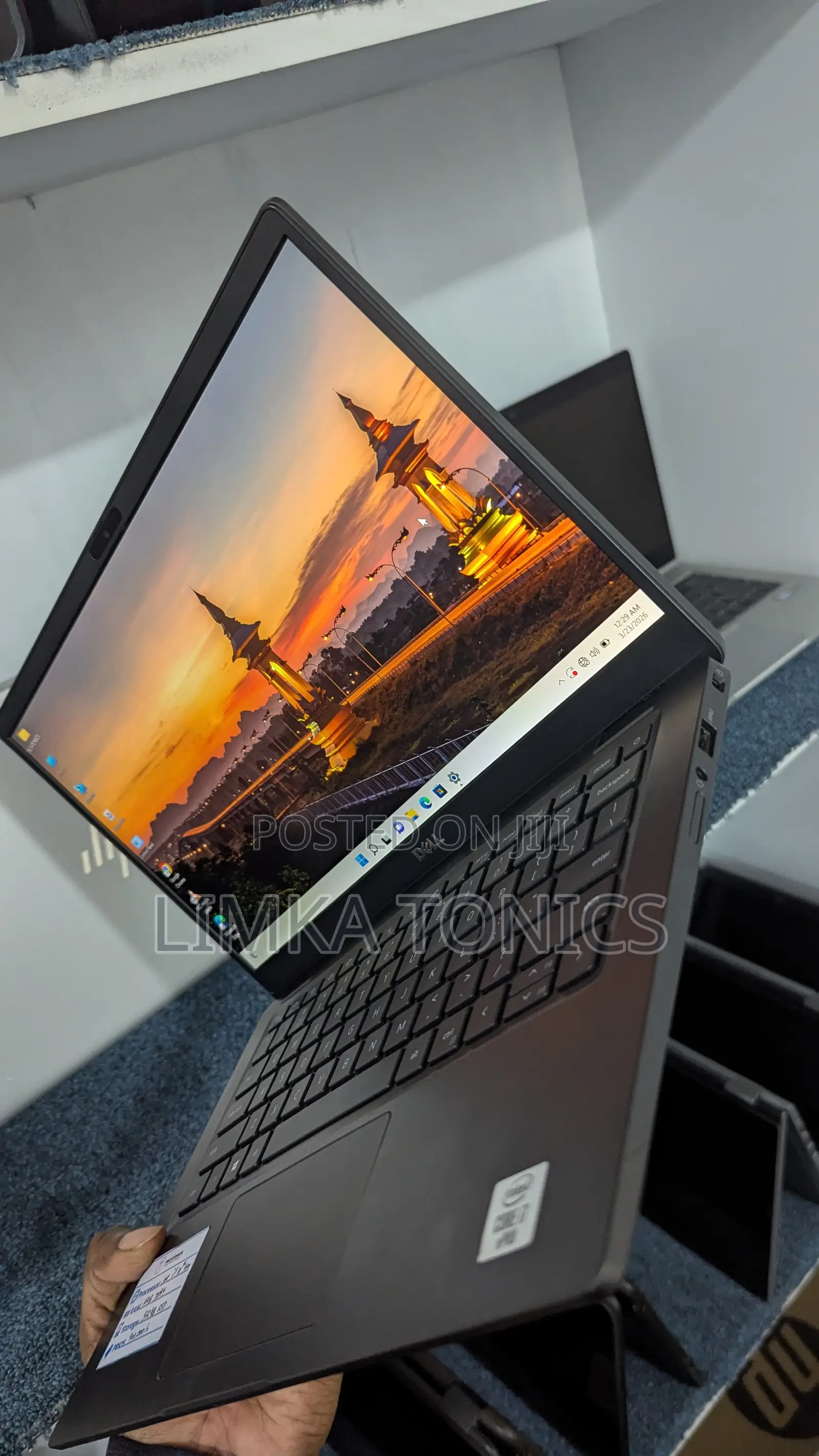New Laptop Dell Latitude 7310 16GB Intel Core i7 SSD 512GB