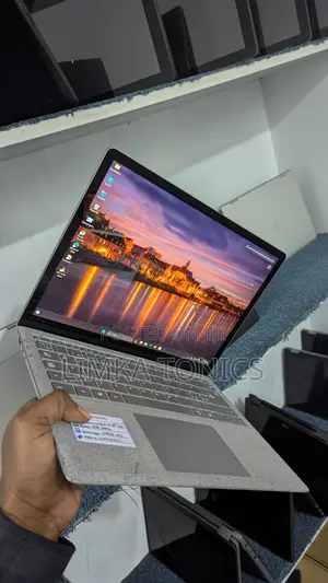 New Laptop Microsoft Surface Laptop 3 8GB Intel Core i5 SSD 256GB