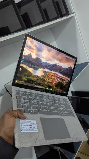 New Laptop Microsoft Surface Laptop 3 8GB Intel Core i5 SSD 256GB