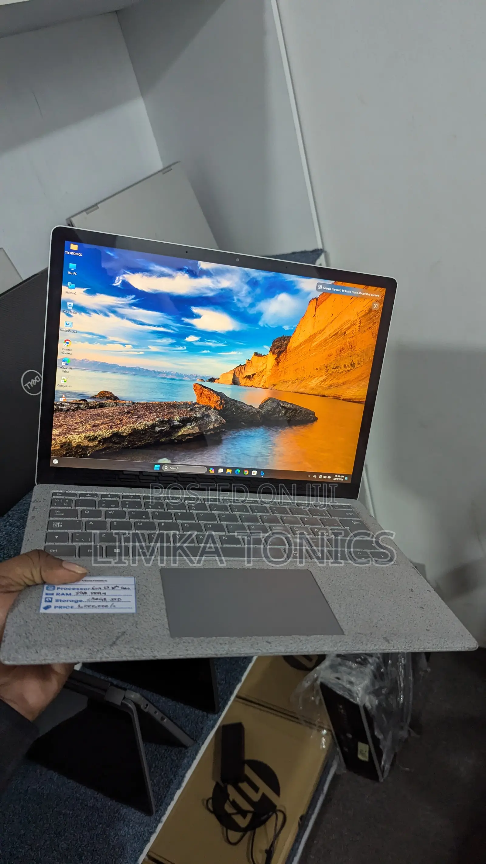 New Laptop Microsoft Surface Laptop 3 8GB Intel Core i5 SSD 256GB
