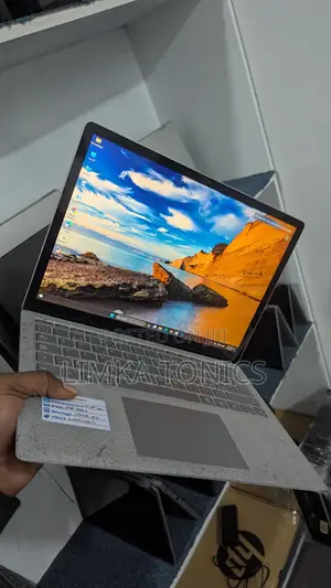 New Laptop Microsoft Surface Laptop 3 8GB Intel Core i5 SSD 256GB