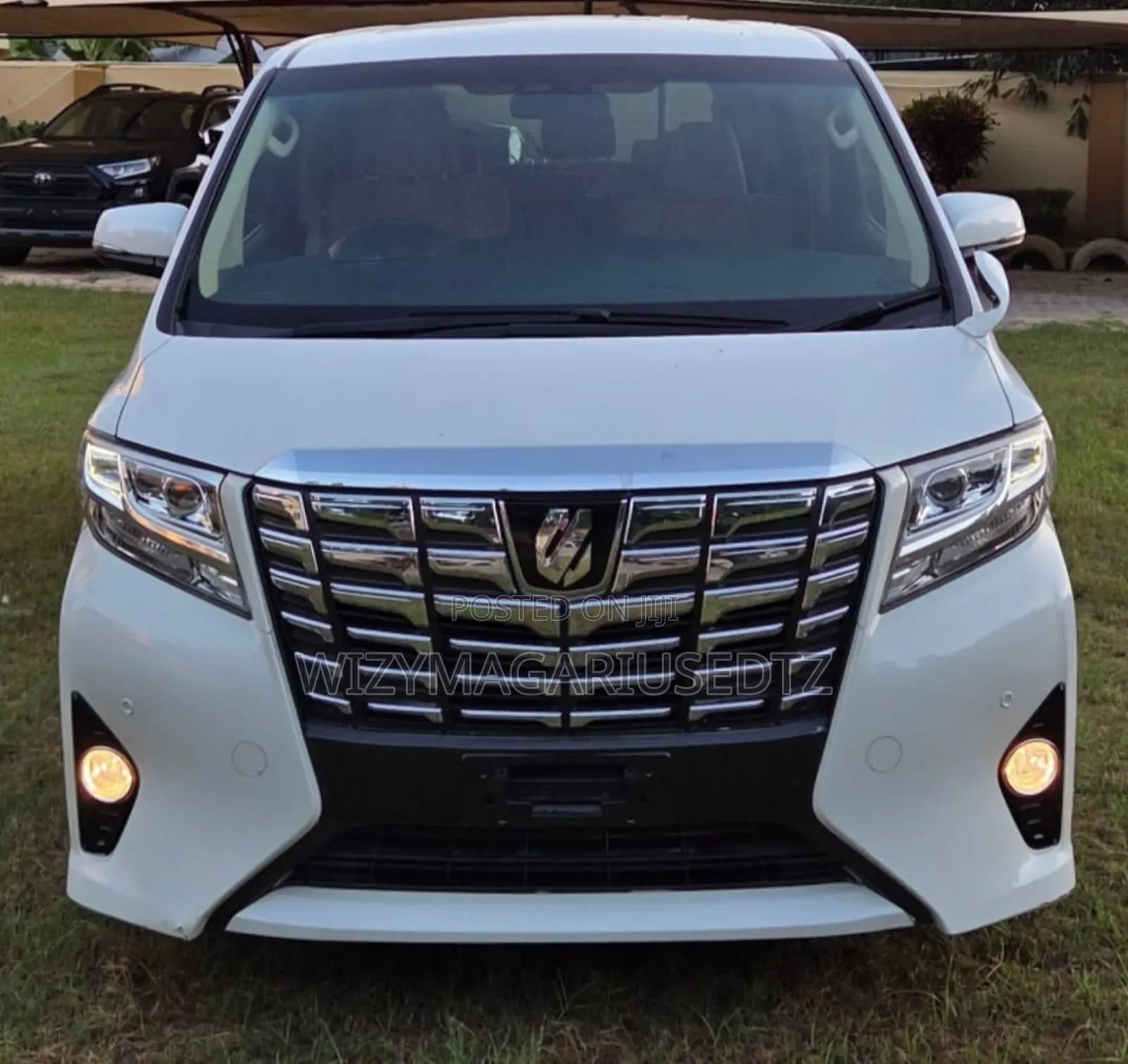 Toyota Alphard 2.4 Petrol AWD 2015 Ivory