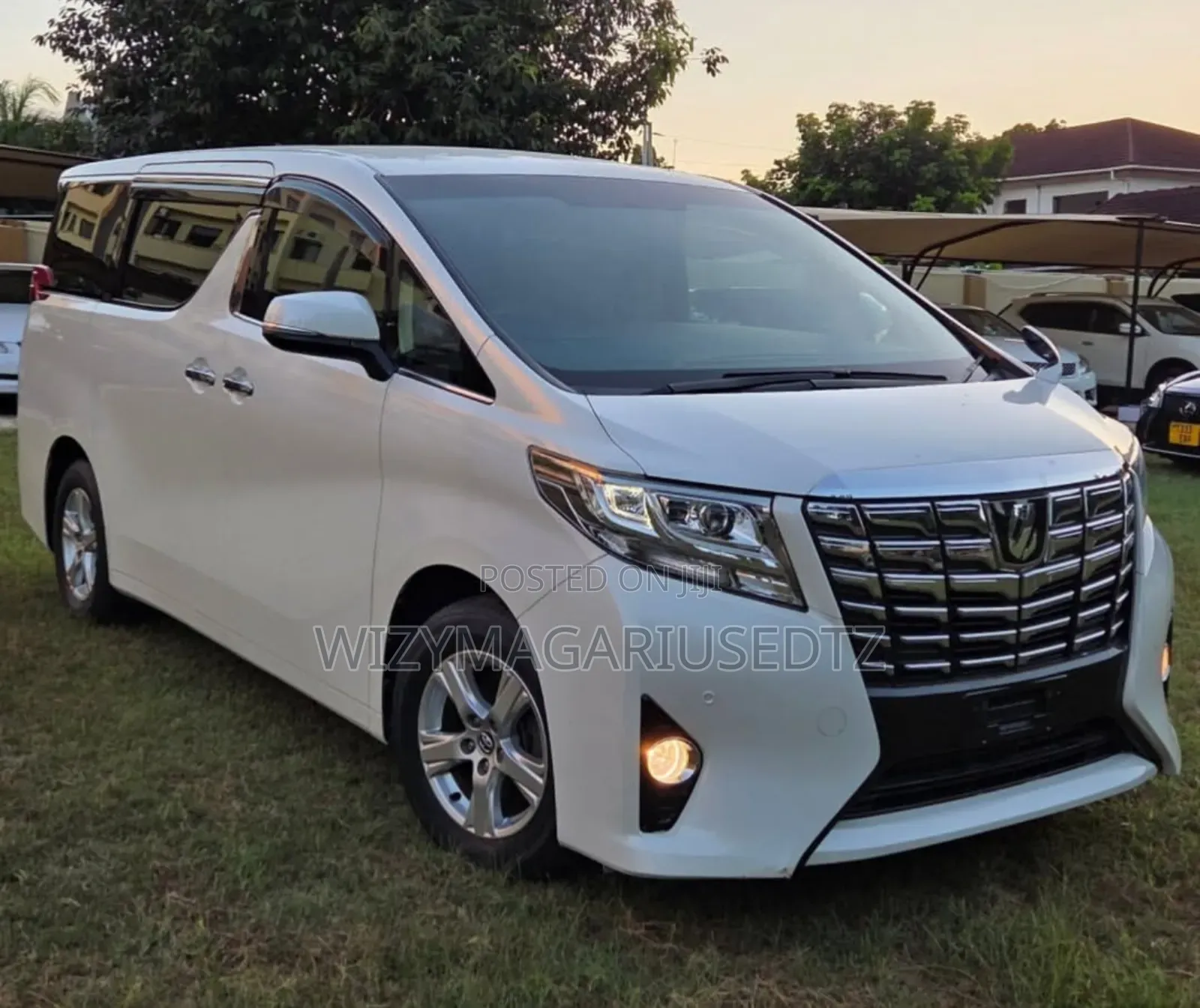 Toyota Alphard 2.4 Petrol AWD 2015 Ivory