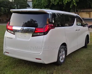 Toyota Alphard 2.4 Petrol AWD 2015 Ivory