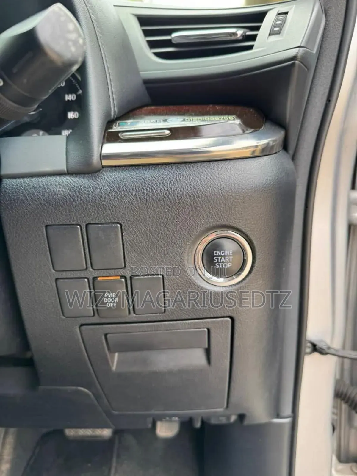 Toyota Alphard 2.4 Petrol AWD 2015 Ivory
