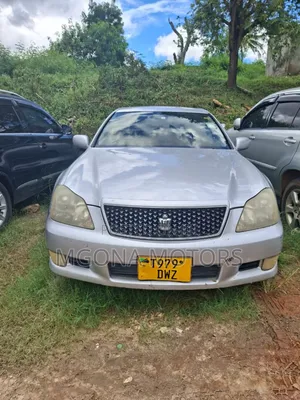 Toyota Crown 2006 Silver