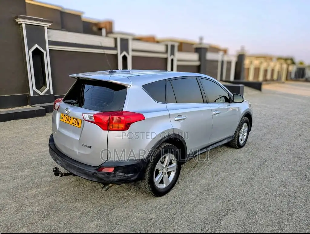 Toyota RAV4 2013 Silver