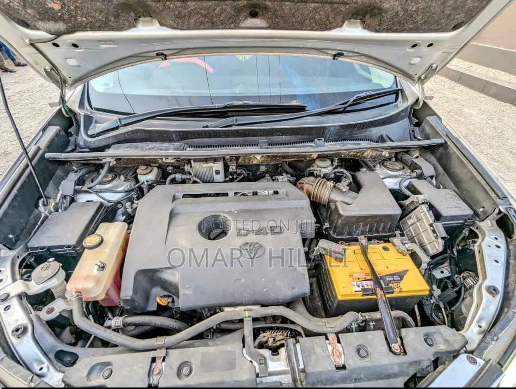 Toyota RAV4 2013 Silver