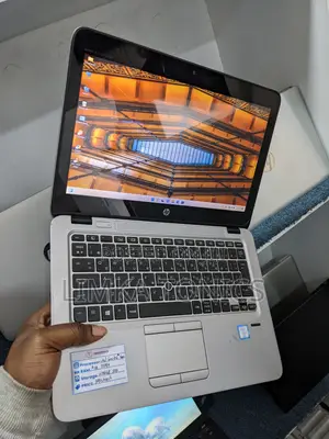 New Laptop HP EliteBook 820 G3 8GB Intel Core i5 SSD 256GB