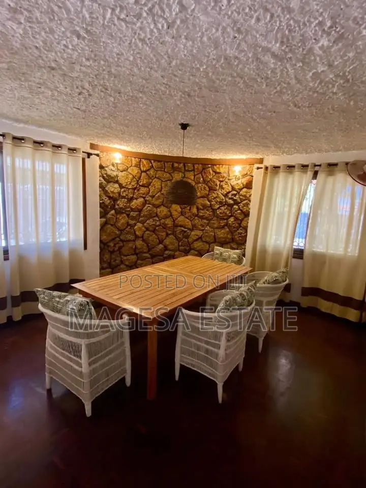 3bdrm Apartment in Best Bite Namanga for rent