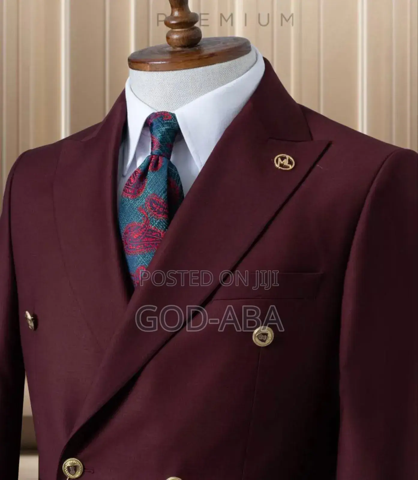 Mens Suits//Classic Suits