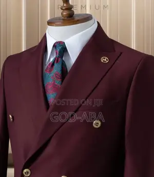 Mens Suits//Classic Suits